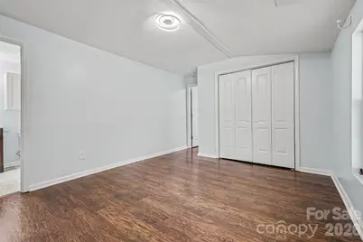 9902 Forest Drive, Charlotte, NC 28216 - Photo 26