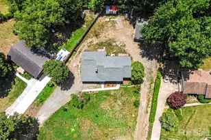 9902 Forest Dr, Charlotte, NC 28216 - Photo 44
