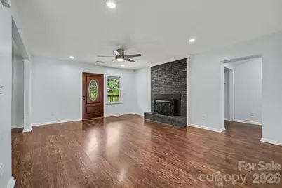 9902 Forest Drive, Charlotte, NC 28216 - Photo 8