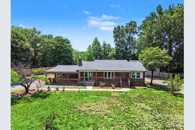 9902 Forest Drive, Charlotte, NC 28216 - Photo 2