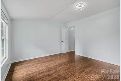 9902 Forest Drive, Charlotte, NC 28216 - Photo 32
