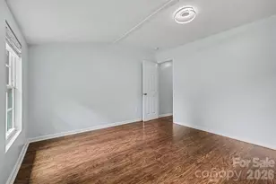 9902 Forest Dr, Charlotte, NC 28216 - Photo 32