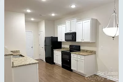 6112 Purbeck Way, Charlotte, NC 28215 - Photo 2