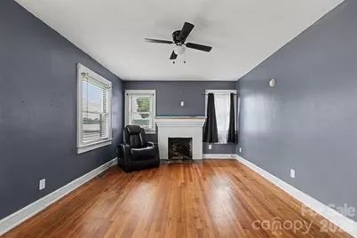 517 N Carolina Avenue, Maiden, NC 28650 - Photo 4