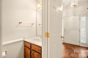 12245 Sutters Hill Ct, Charlotte, NC 28269 - Photo 16