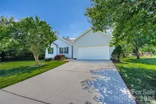 101 Mt Zion Dr, Statesville, NC 28625 - Photo 2