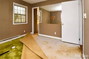 1420 Waybridge Ln, Winston Salem, NC 27103 - Photo 8