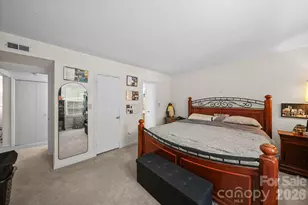 6049 Green Forest Dr, Charlotte, NC 28212 - Photo 10