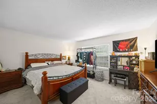 6049 Green Forest Dr, Charlotte, NC 28212 - Photo 8