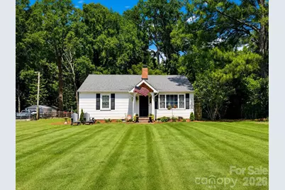 214 Oakwood Avenue, York, SC 29745 - Photo 2