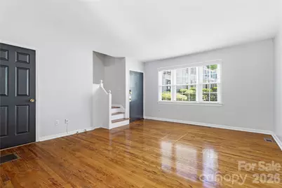 525 Wakefield Drive, Charlotte, NC 28209 - Photo 4