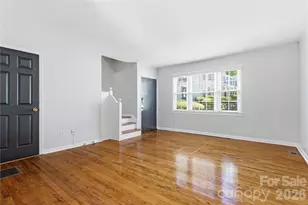 525 Wakefield Dr, Charlotte, NC 28209 - Photo 4