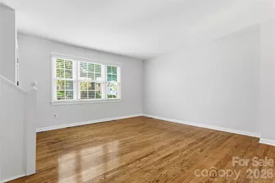525 Wakefield Drive, Charlotte, NC 28209 - Photo 6