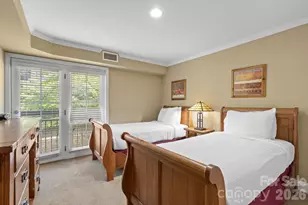 301 Bowling Park Rd, Asheville, NC 28803 - Photo 12