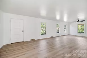 310 Roy Eaker Rd, Cherryville, NC 28021 - Photo 2