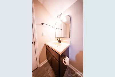 110 N Chestnut Street, Morganton, NC 28655 - Photo 12