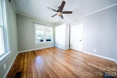 110 N Chestnut Street, Morganton, NC 28655 - Photo 10
