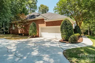 9425 Briarwick Ln, Charlotte, NC 28277 - Photo 22