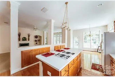 9425 Briarwick Lane, Charlotte, NC 28277 - Photo 4
