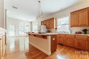 9425 Briarwick Ln, Charlotte, NC 28277 - Photo 6