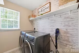 8918 Magennis Grove Ct, Charlotte, NC 28216 - Photo 18