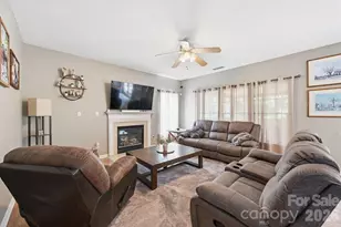8918 Magennis Grove Ct, Charlotte, NC 28216 - Photo 16