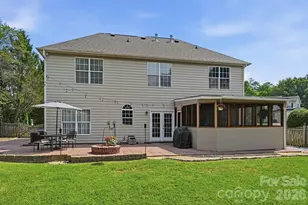 8918 Magennis Grove Ct, Charlotte, NC 28216 - Photo 14