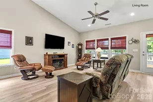 25566 Seagull Dr, Lancaster, SC 29720 - Photo 10