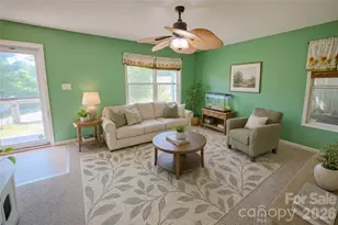 7 Dogwood Ln, Asheville, NC 28803 - Photo 8