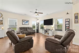 11261 Island View Ln, Lancaster, SC 29720 - Photo 12