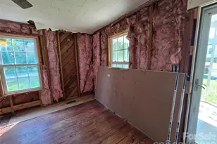 10 Wilson Ave, Great Falls, SC 29055 - Photo 8