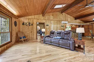 570 Rugged Top Rd, Waynesville, NC 28785 - Photo 8