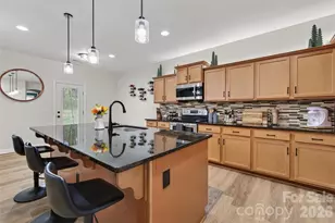 15109 Ockeechobee Ct, Charlotte, NC 28227 - Photo 8