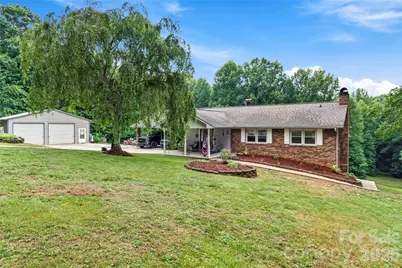 303 Alexander Drive, North Wilkesboro, NC 28659 - Photo 2