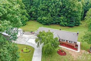 303 Alexander Dr, North Wilkesboro, NC 28659 - Photo 44