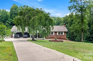303 Alexander Dr, North Wilkesboro, NC 28659 - Photo 4