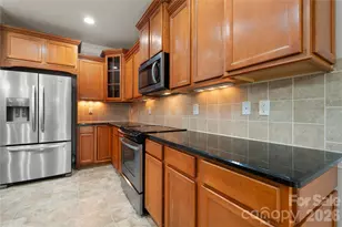 523 Danson Dr, Fort Mill, SC 29715 - Photo 6
