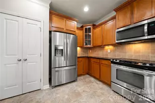 523 Danson Dr, Fort Mill, SC 29715 - Photo 8