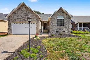 151 Birkdale Dr, Salisbury, NC 28144 - Photo 2