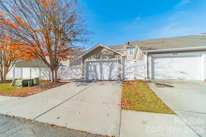 18426 W Catawba Avenue, Cornelius, NC 28031 - Photo 38