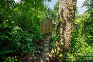 15 and 16 Cottage Dr, Asheville, NC 28805 - Photo 32