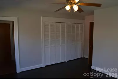 1225 Davie Avenue, Statesville, NC 28677 - Photo 8