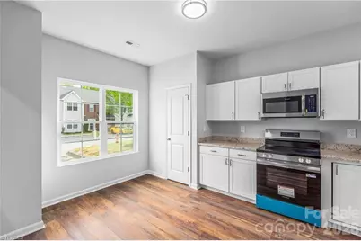 1633 Olivers Crossing Circle, Winston Salem, NC 27127 - Photo 2