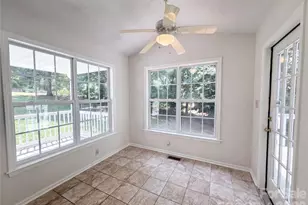 221 Grandview Dr, Statesville, NC 28677 - Photo 8