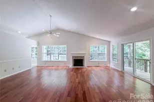 221 Grandview Dr, Statesville, NC 28677 - Photo 6