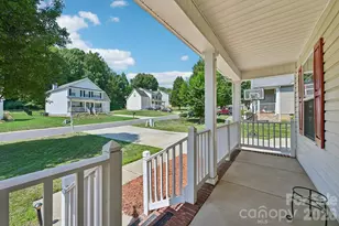 9338 Golden Pond Dr, Charlotte, NC 28269 - Photo 4