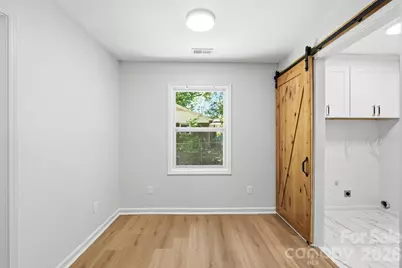 9828 Starwood Drive, Charlotte, NC 28215 - Photo 16