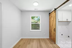 9828 Starwood Dr, Charlotte, NC 28215 - Photo 16