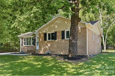 9828 Starwood Drive, Charlotte, NC 28215 - Photo 4