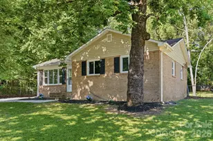 9828 Starwood Dr, Charlotte, NC 28215 - Photo 4